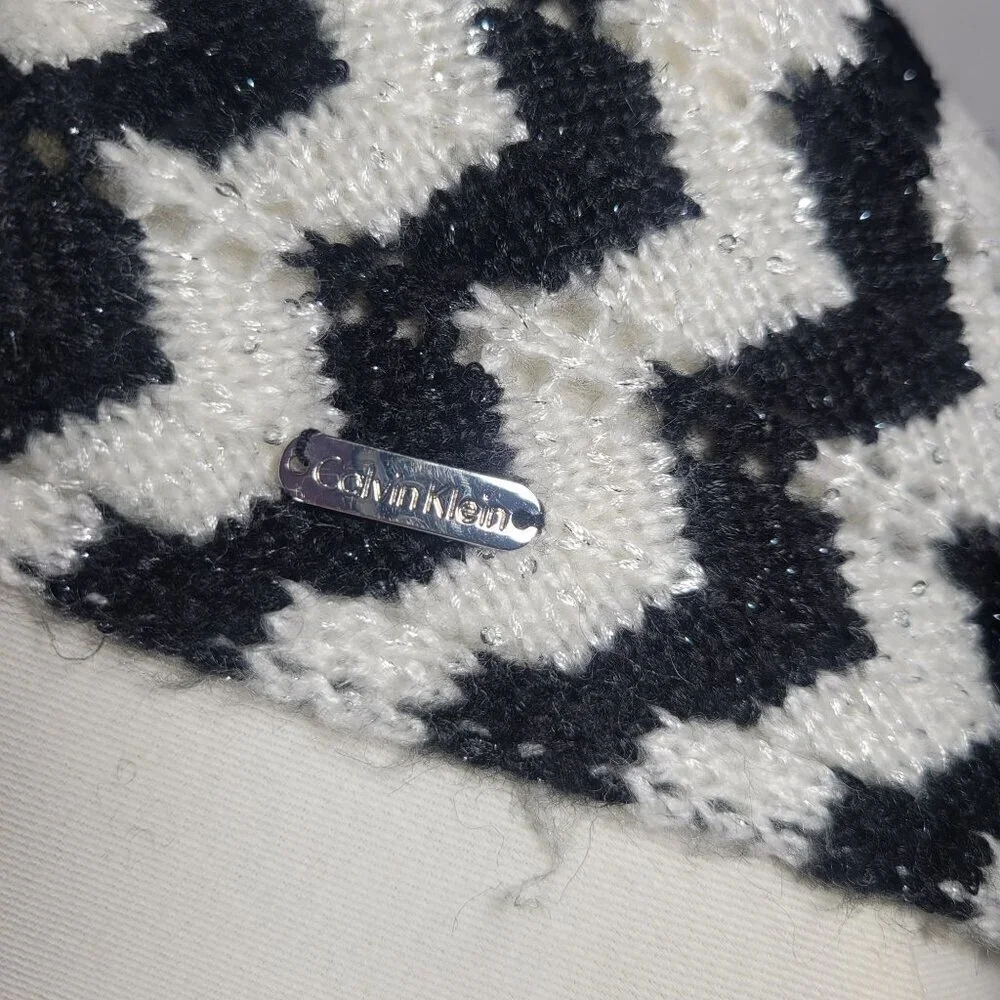 Calvin Klein Woman Chevron Pattern Sequined Black & White Knit Infinity Scarf